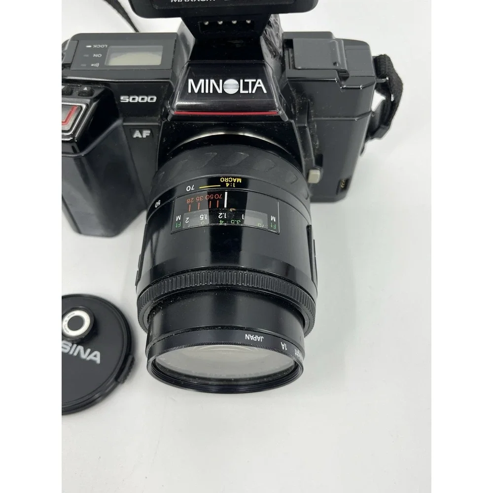 Minolta 5000 AF 35mm Camera with 2800 Maxxum Flash Cosina Lens PARTS / REPAIR